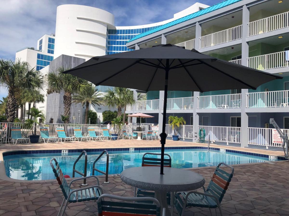 Pelican Pointe Clearwater Beach Hotel Exteriör bild