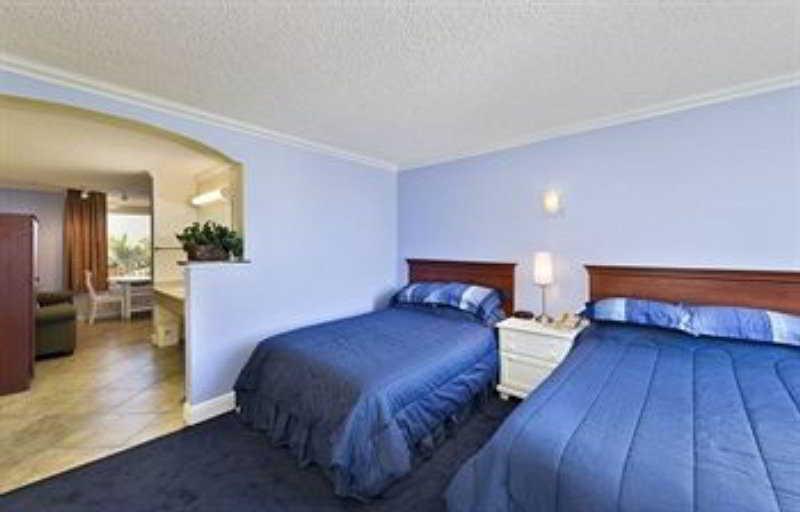Pelican Pointe Clearwater Beach Hotel Rum bild